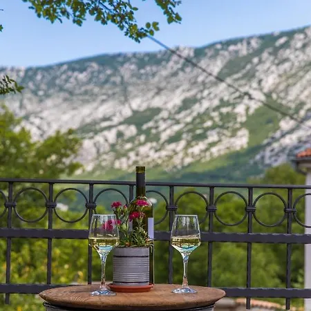 Holiday home Old Stone House Tribalj (Primorsko-Goranska)