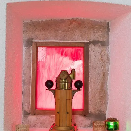 Old Stone House *